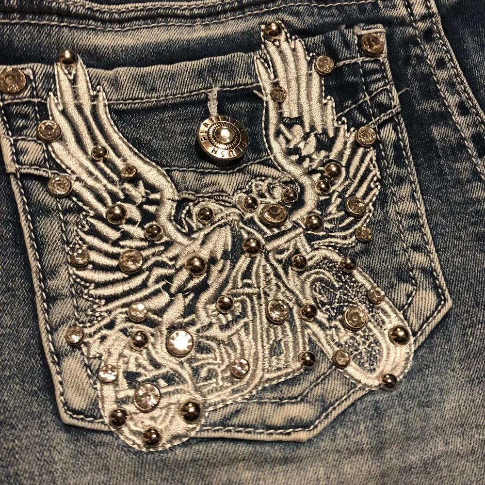 PLATINUM PLUSH 
RHINESTONE SHORTS
MOTORCYCLE & WINGS
STYLE 4504 - Picture 3 of 5